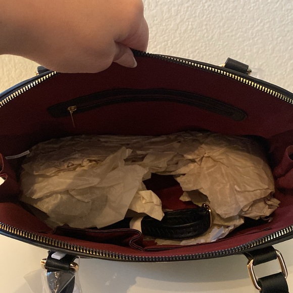 NWT Boutique Floral and Butterfly Print Large Dome Bag - Picture 7 of 11